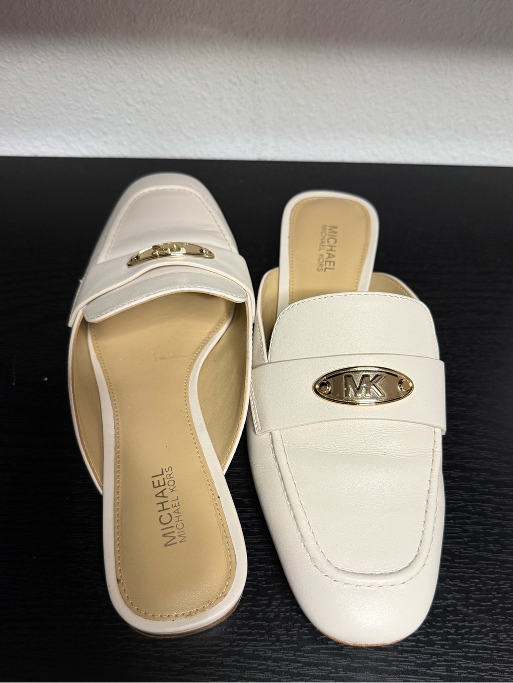 Michael Kors Tiffanie White Leather Mule Loafers Size 6 - Picture 2 of 4